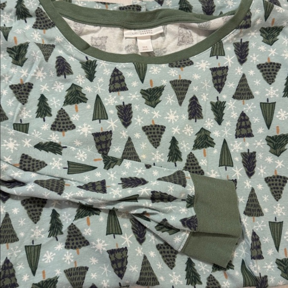 LC Lauren Conrad Blue and Green Christmas PJs